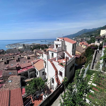 Apartamento Casa "Positano" Da Ely - Salerno Centro Con Self Check-In Exterior foto